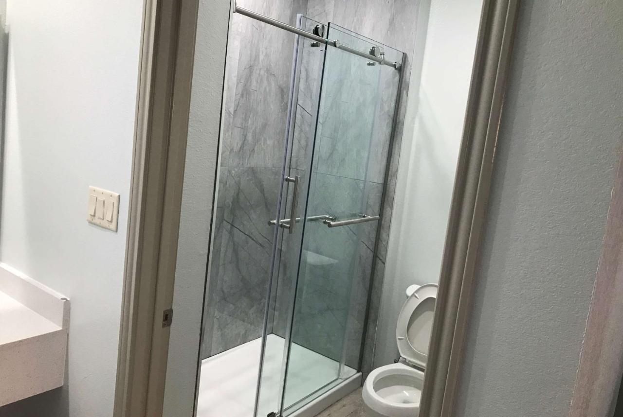 Super 8 By Wyndham Humble Houston Fallcreek Extérieur photo
