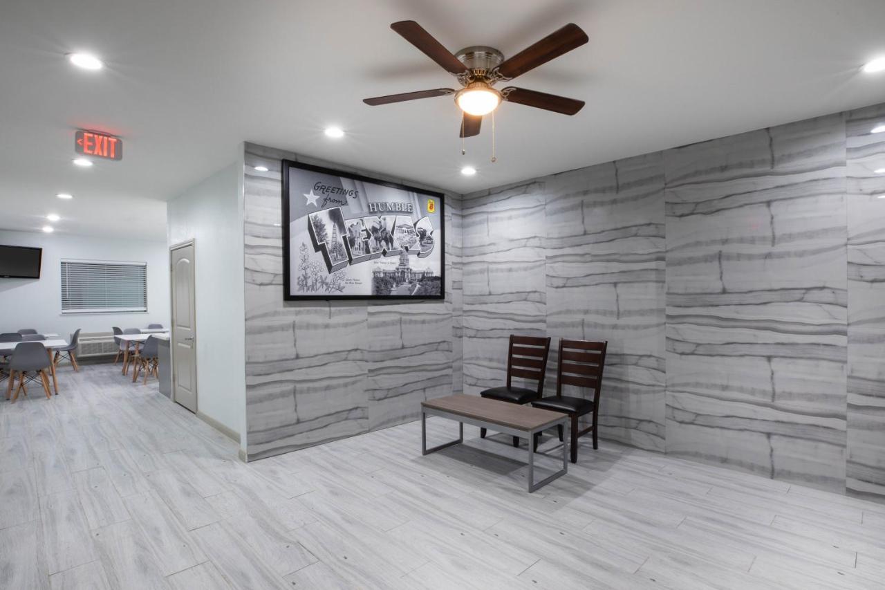 Super 8 By Wyndham Humble Houston Fallcreek Extérieur photo