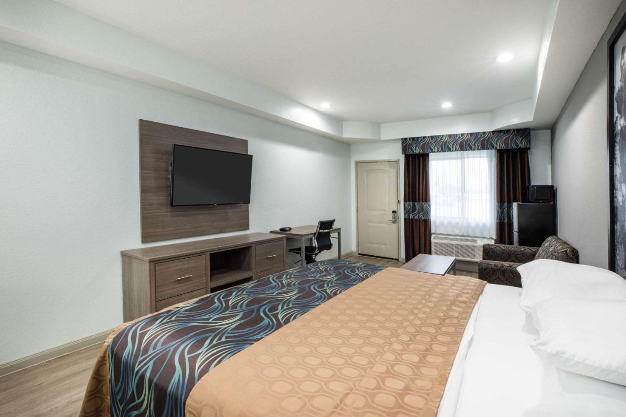 Super 8 By Wyndham Humble Houston Fallcreek Extérieur photo